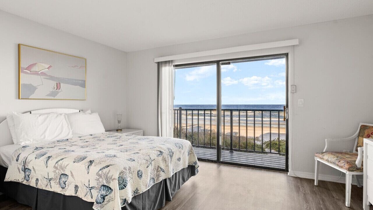 Photo of Bedroom in Southern Shores