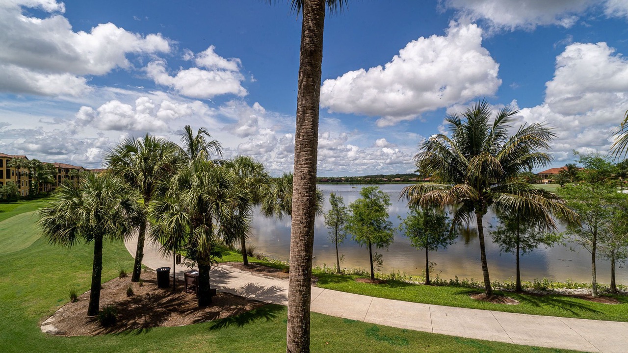 Photo of Outdoor in Naples