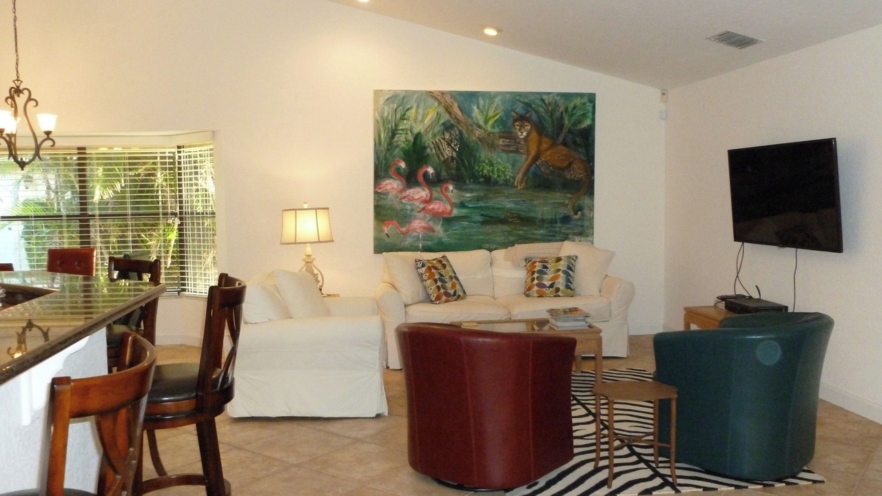 Photo of Livingroom in Greenview Shores