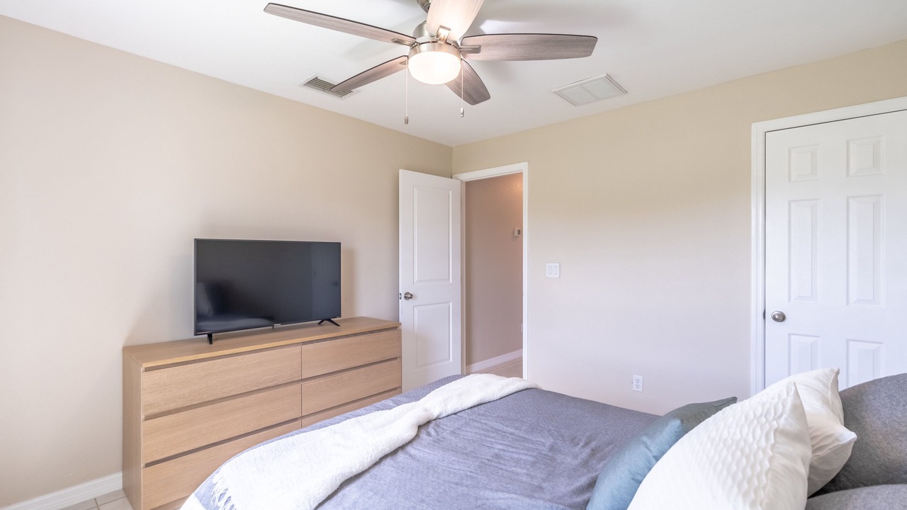 Photo of Bedroom in Diplomat