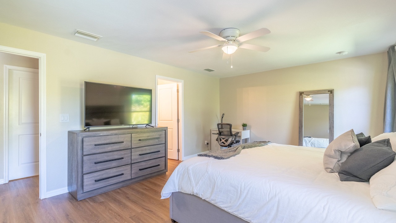 Photo of Bedroom in Diplomat