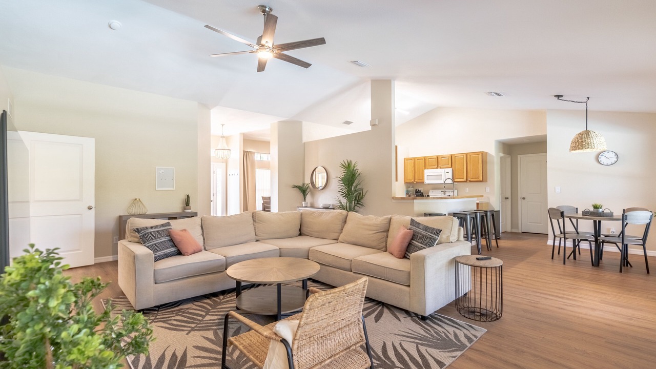 Photo of Livingroom in Diplomat