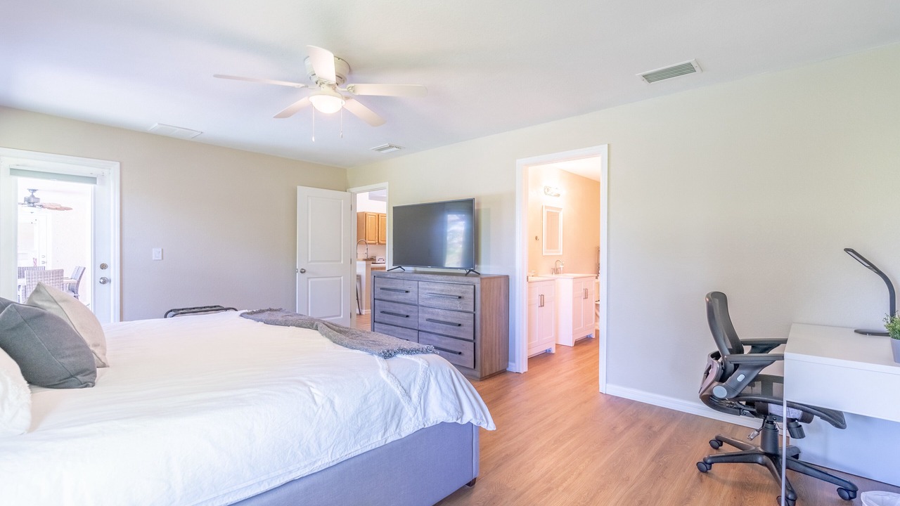 Photo of Bedroom in Diplomat