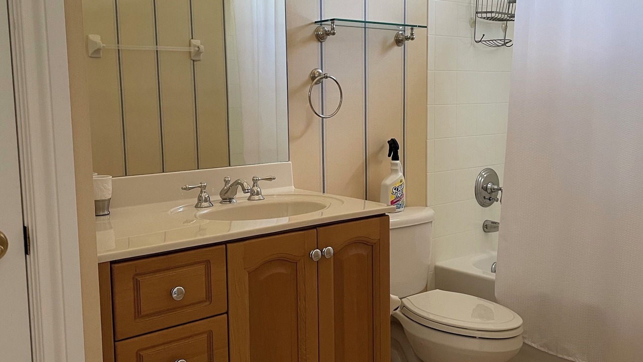 Photo of Bathroom in Naples