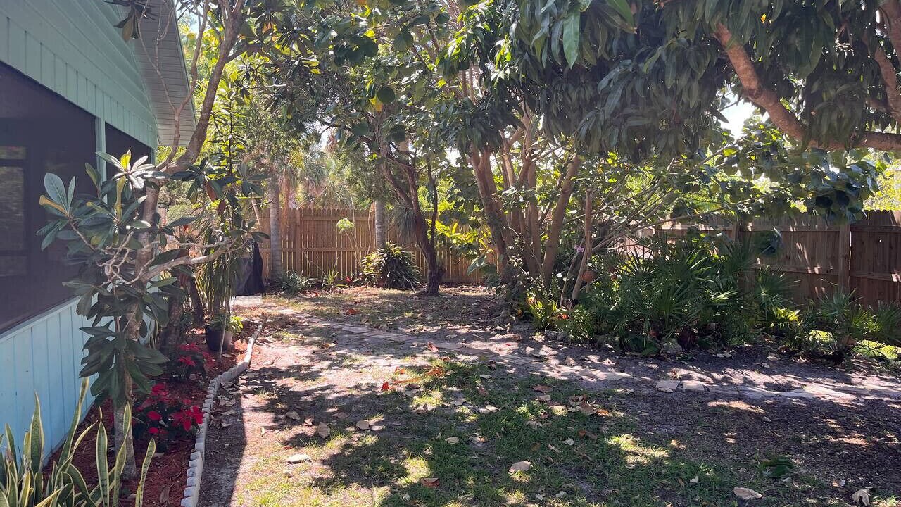 Photo of Outdoor in Sebastian Highlands