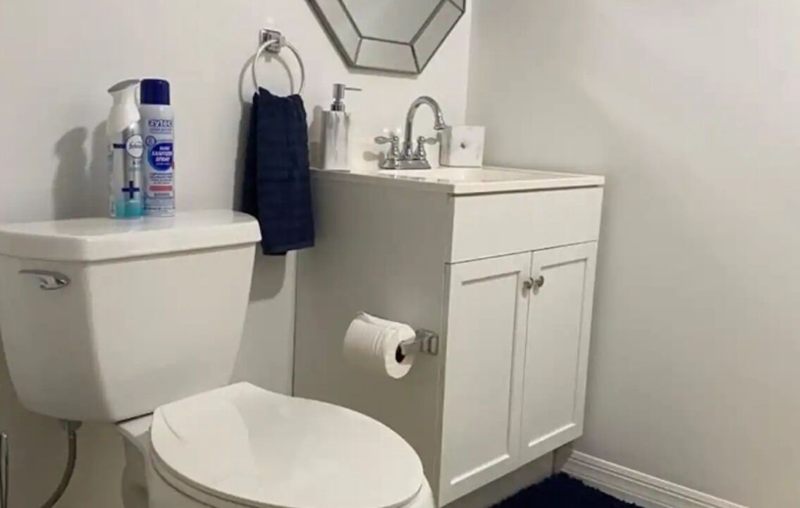Photo of Bathroom in Lake Magdalene