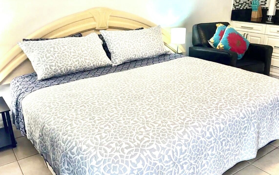 Photo of Bedroom in Lake Magdalene