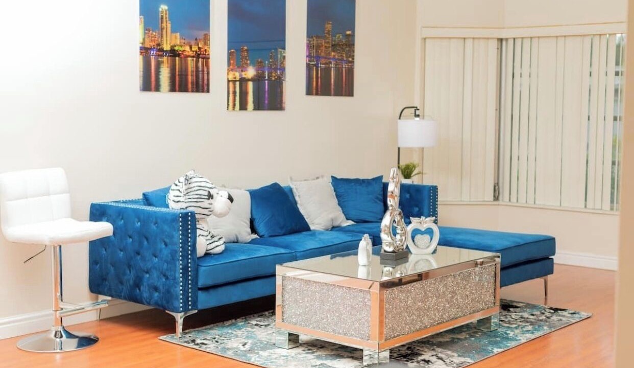 Photo of Livingroom in Cypress Lakes