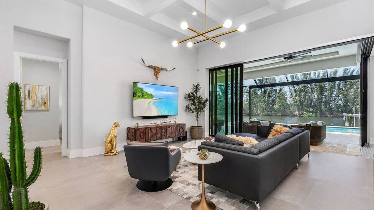 Photo of Livingroom in Burnt Store