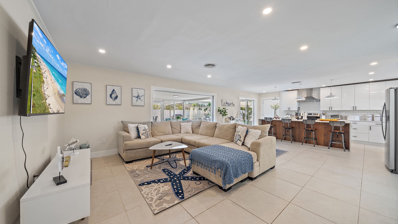Photo of Livingroom in Long Meadow