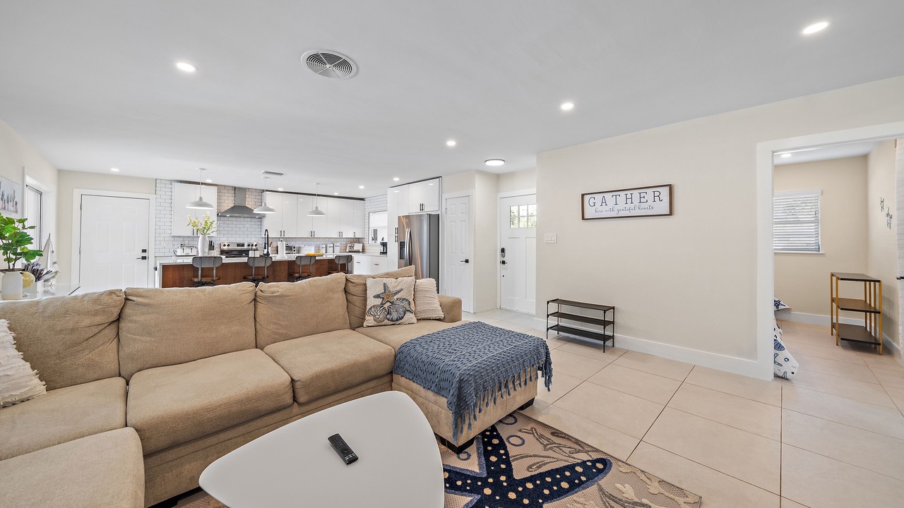 Photo of Livingroom in Long Meadow