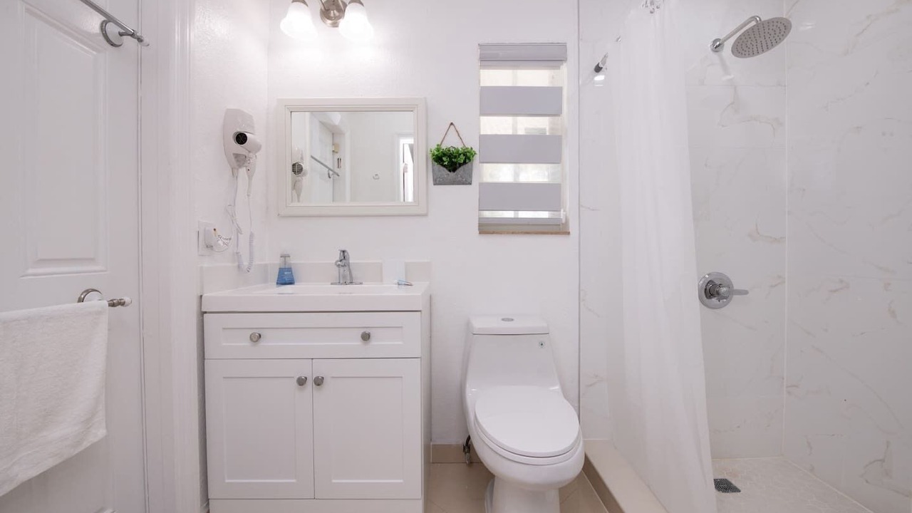 Photo of Bathroom in Coral Terrace