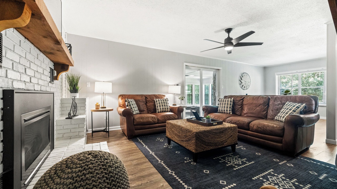 Photo of Livingroom in Louisville