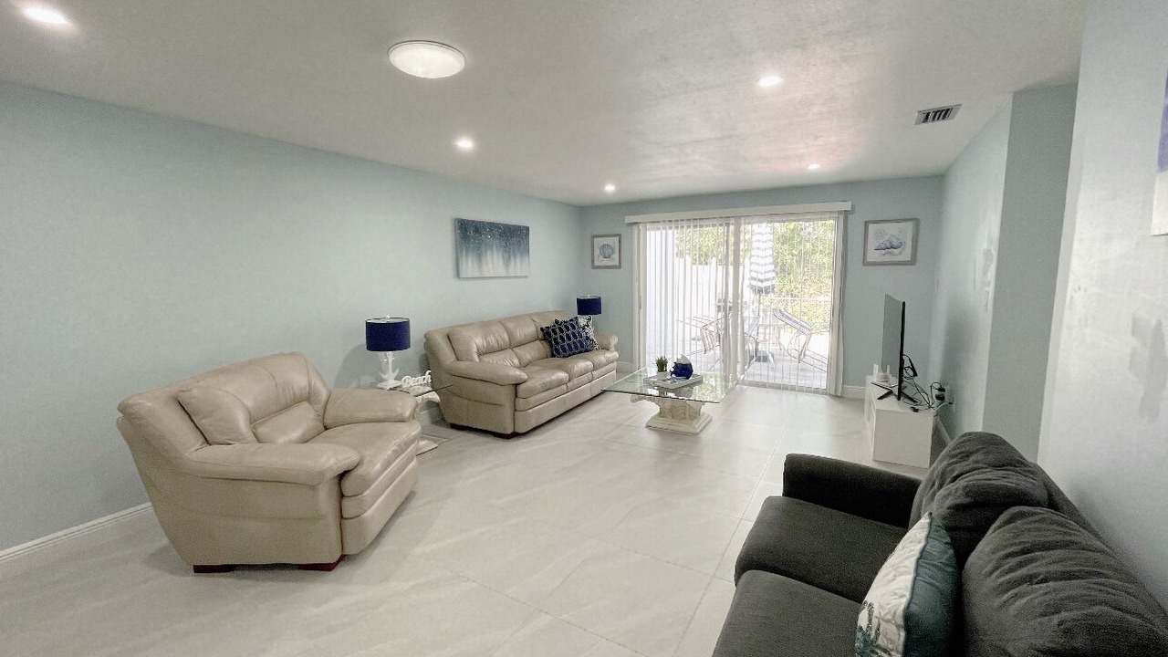Photo of Livingroom in Oldsmar