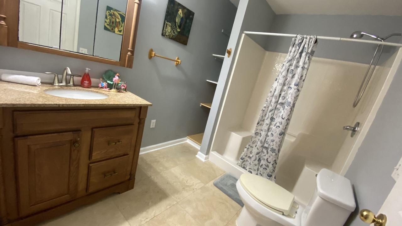 Photo of Bathroom in Horton Shores