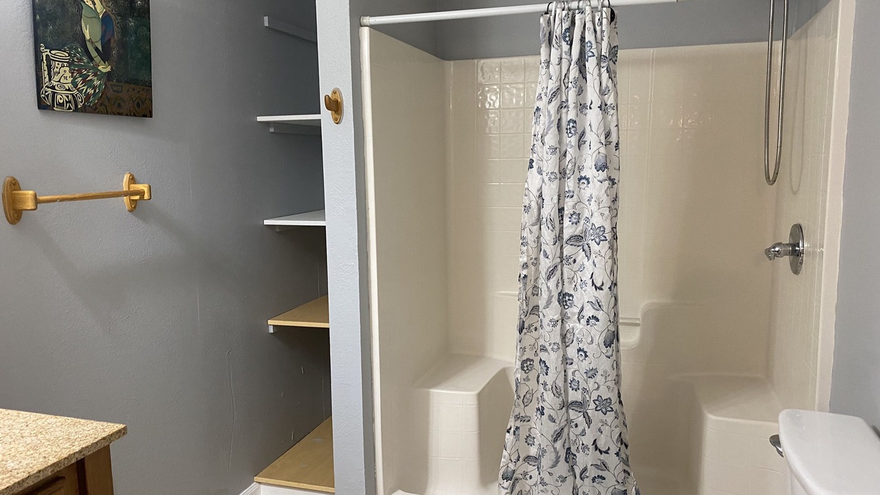Photo of Bathroom in Horton Shores