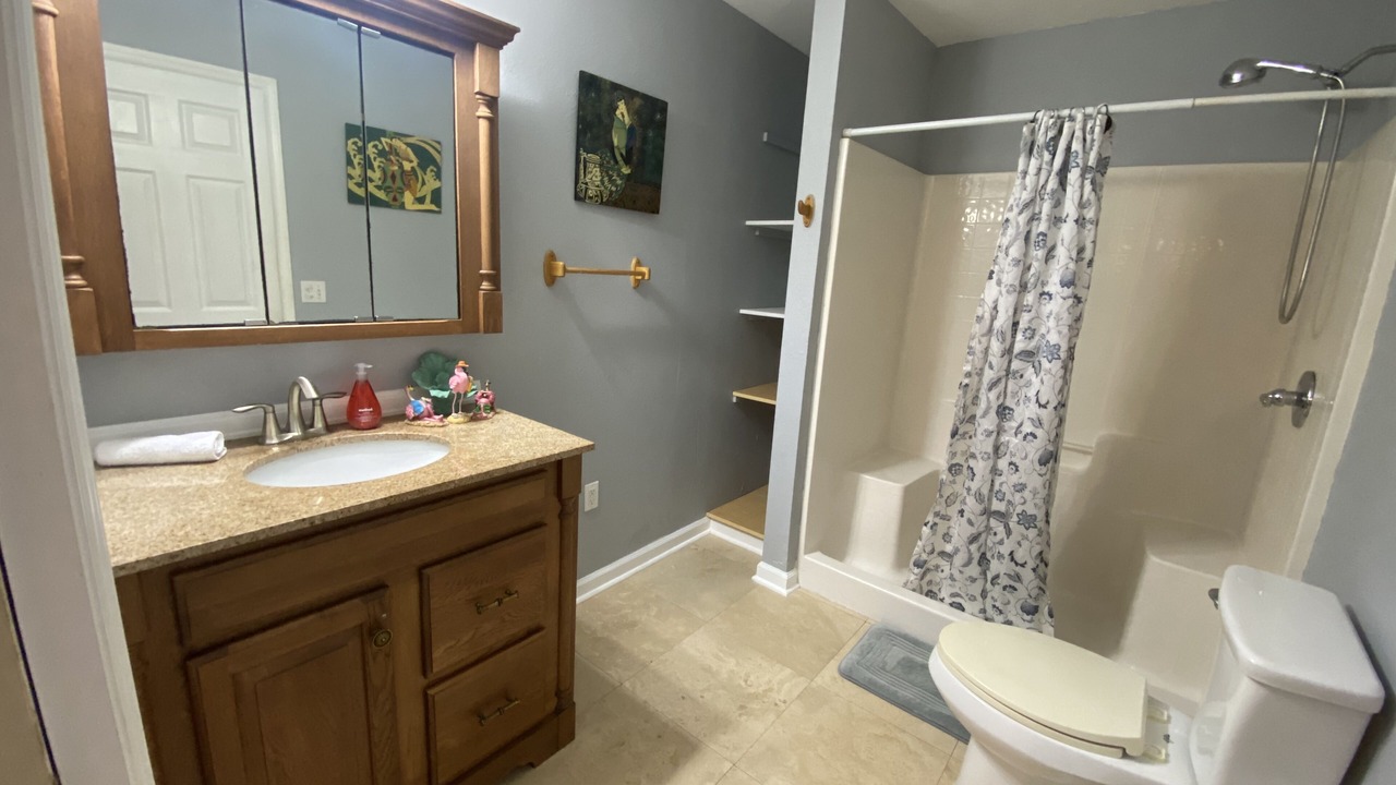 Photo of Bathroom in Horton Shores