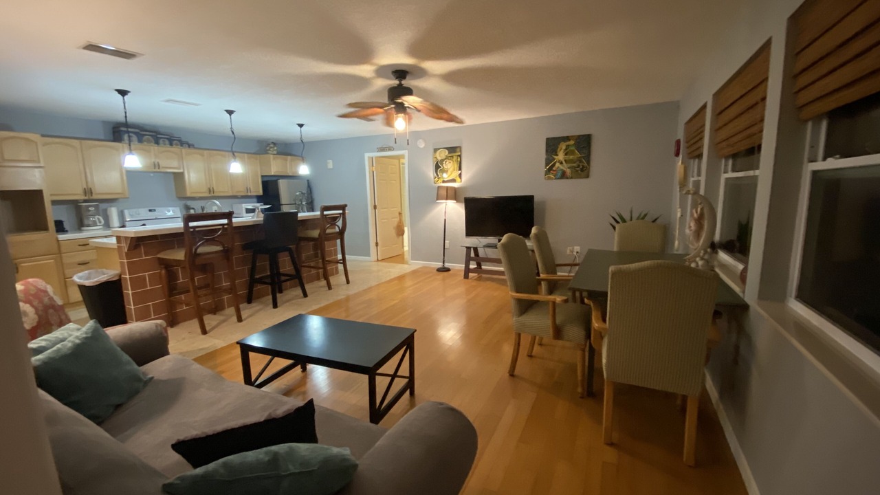 Photo of Livingroom in Horton Shores