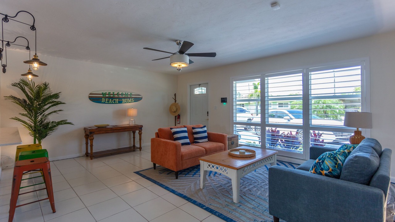 Photo of Livingroom in Deerfield Beach