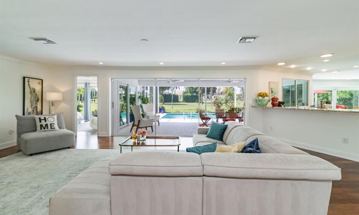 Photo of Livingroom in Moorings