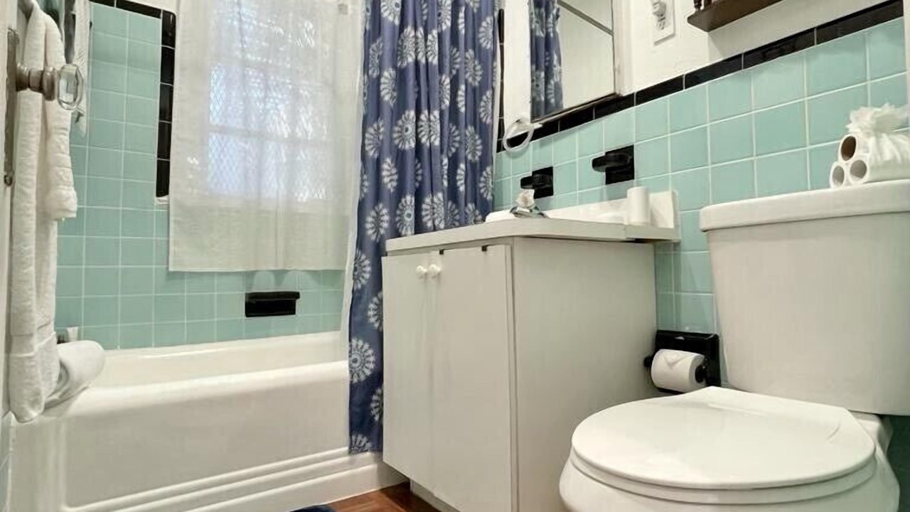 Photo of Bathroom in Coconut Grove