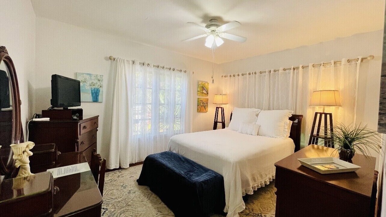 Photo of Bedroom in Coconut Grove