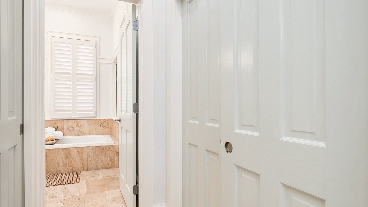 Photo of Bathroom in Delos