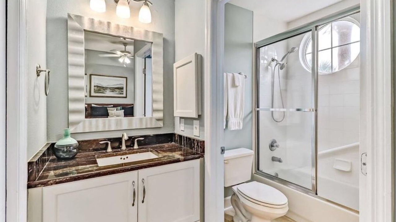 Photo of Bathroom in Amelia City
