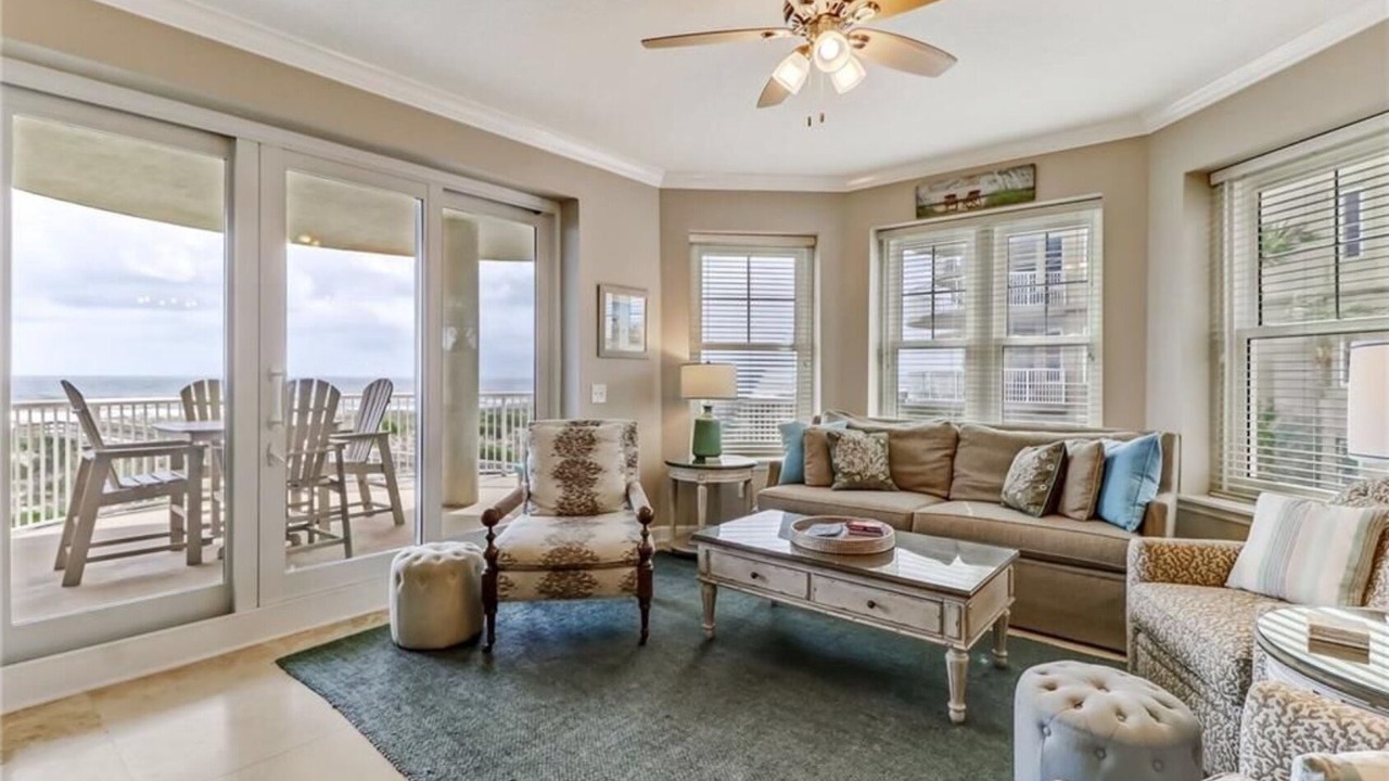 Photo of Livingroom in Amelia City