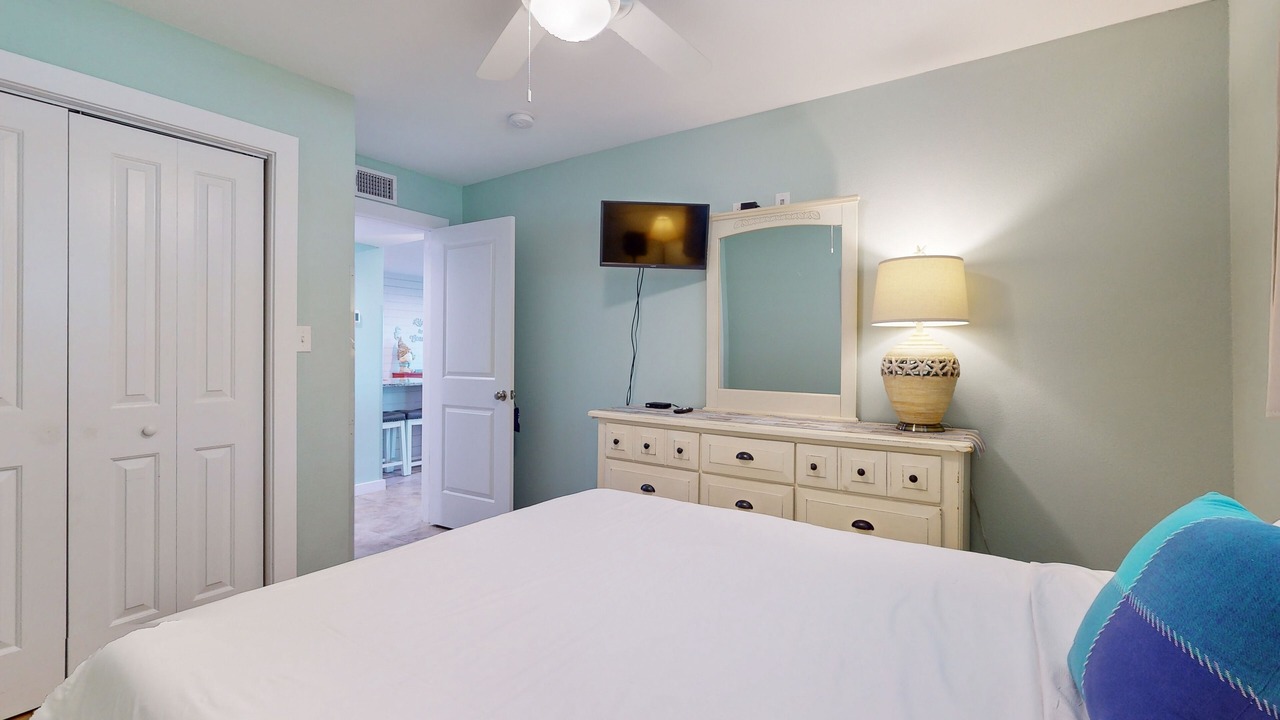 Photo of Bedroom in Miramar Beach