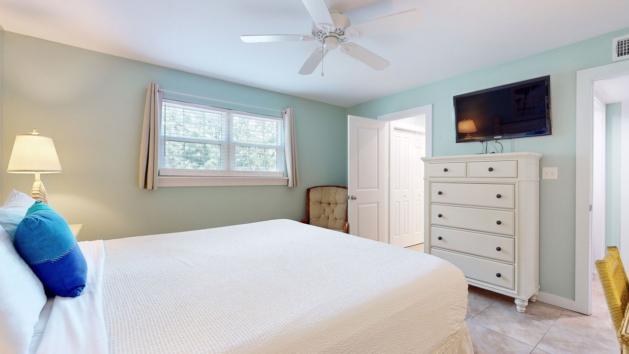 Photo of Bedroom in Miramar Beach