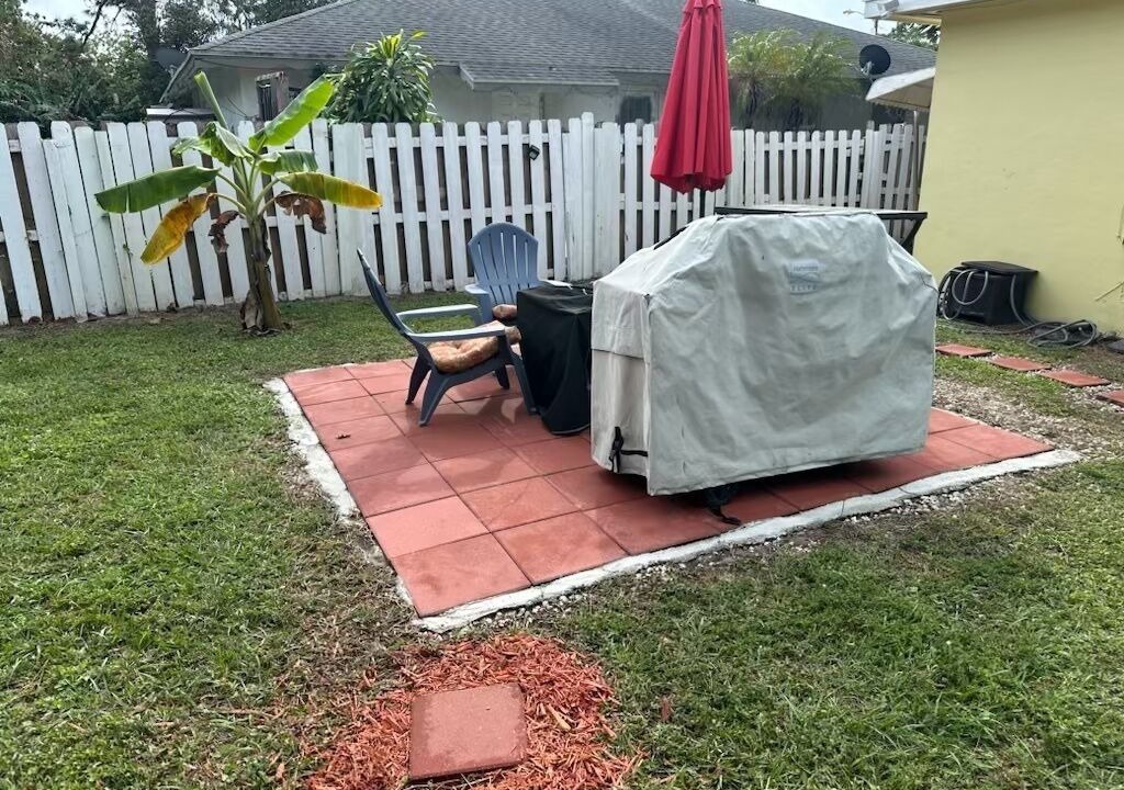 Photo of Outdoor in Lake Worth Corridor