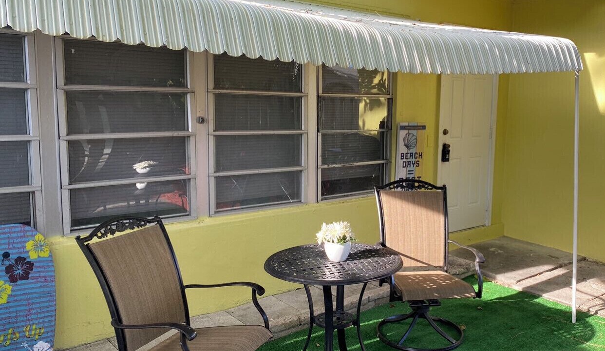 Photo of Patio Balcony in Lake Worth Corridor