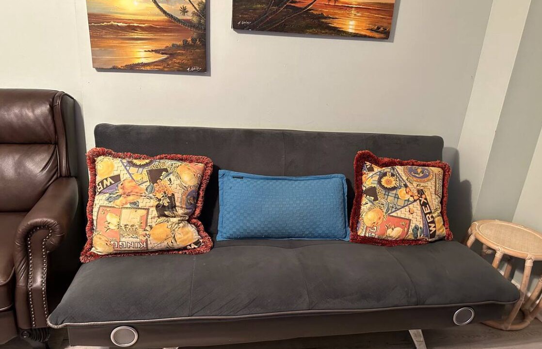 Photo of Livingroom in Lake Worth Corridor