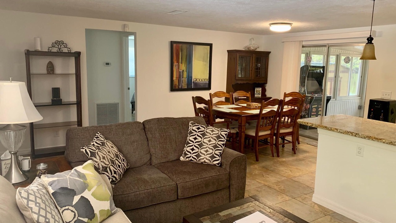 Photo of Livingroom in Land O' Lakes