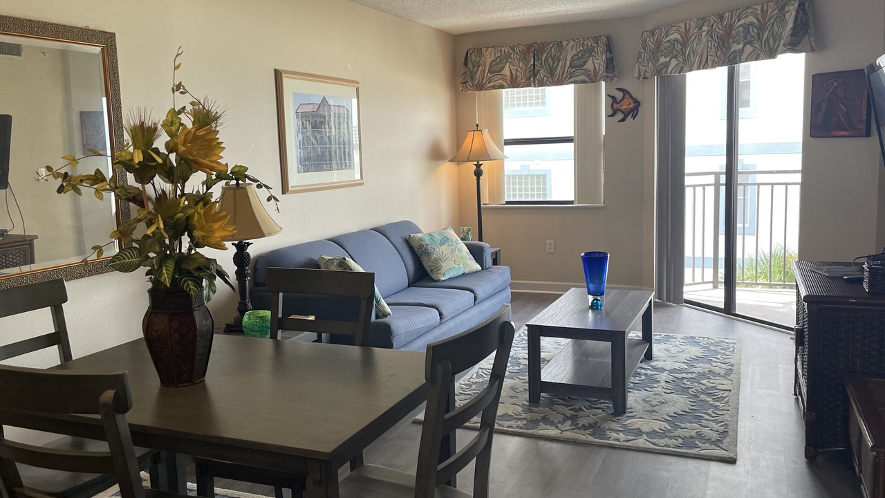 Photo of Livingroom in Belle Vista