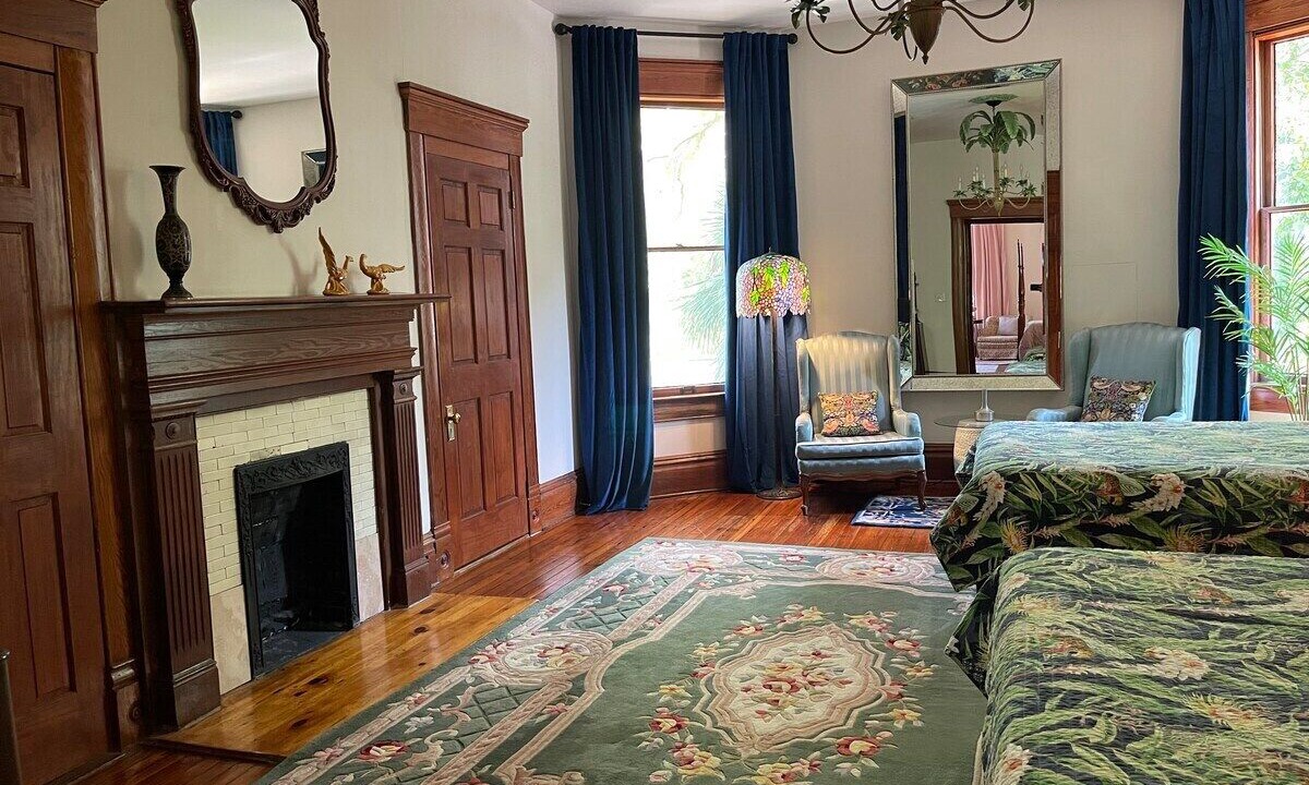 Photo of Bedroom in Downtown