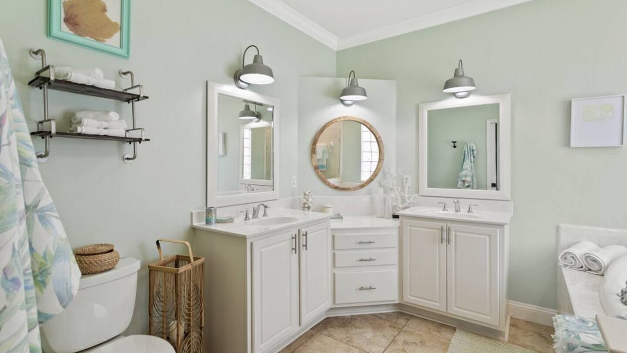 Photo of Bathroom in Jacksonville Beach