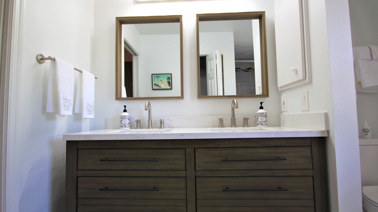 Photo of Bathroom in Englewood East