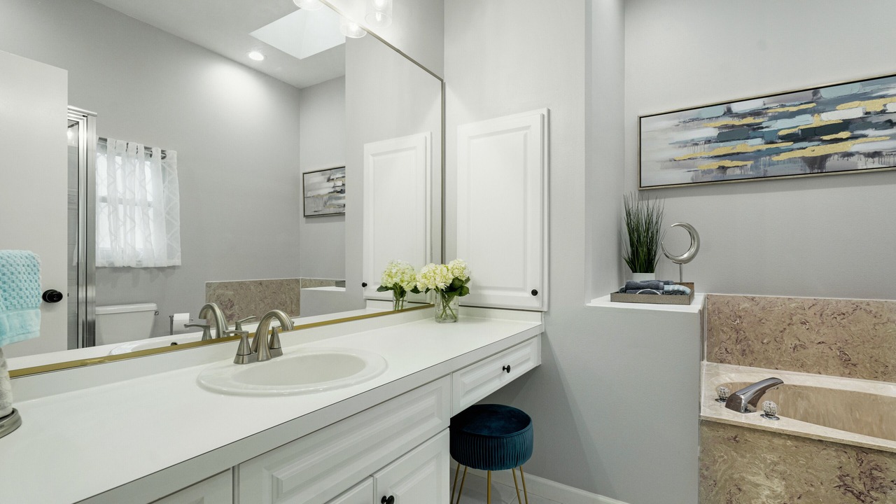 Photo of Bathroom in Country Oaks