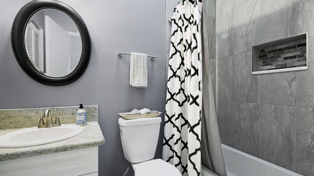 Photo of Bathroom in Country Oaks