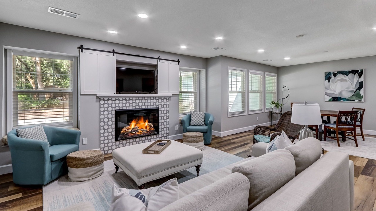 Photo of Livingroom in Amelia City