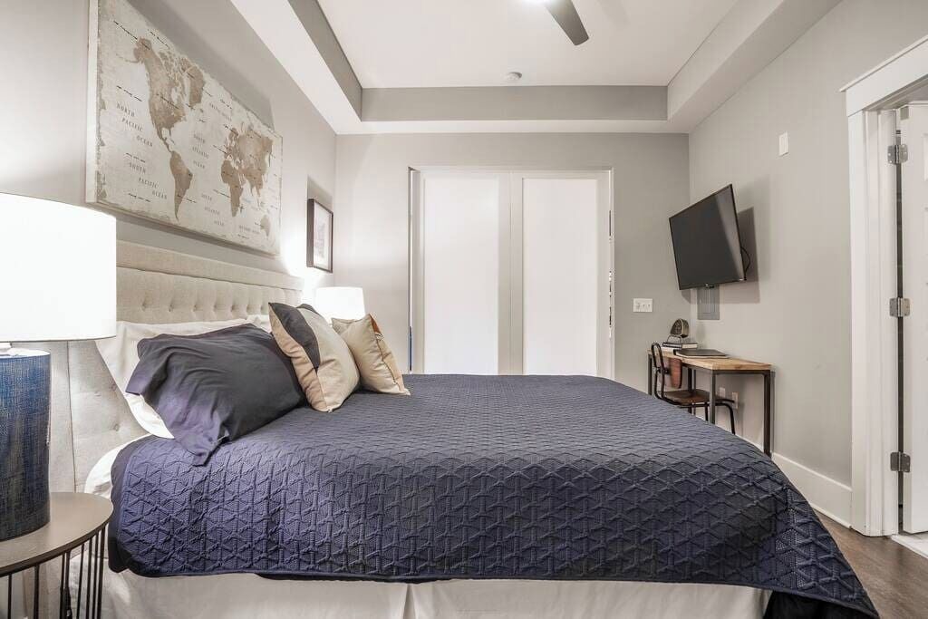 Photo of Bedroom in North Decatur