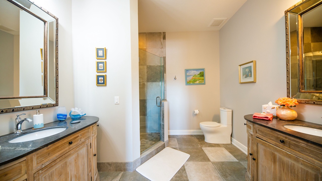 Photo of Bathroom in Downtown Dunedin