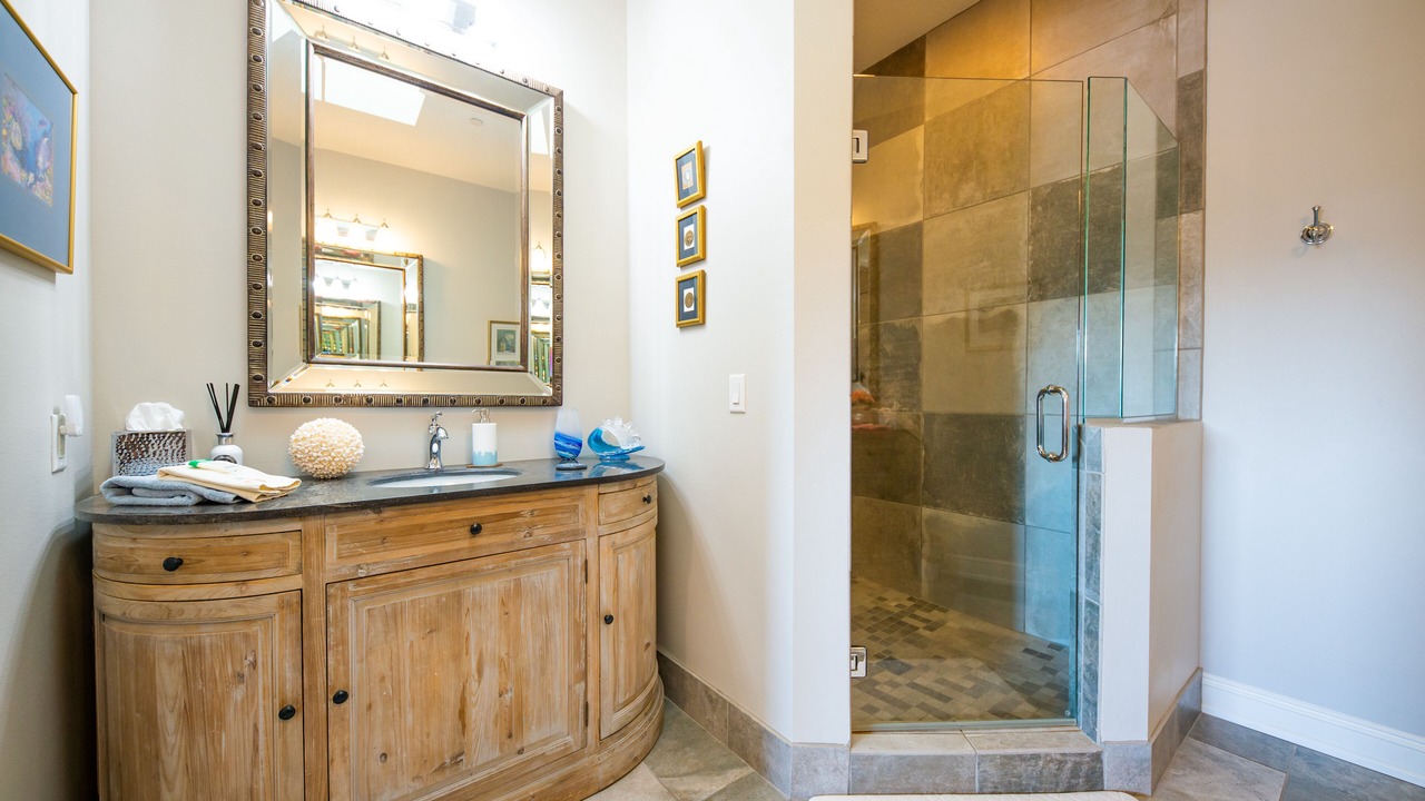 Photo of Bathroom in Downtown Dunedin