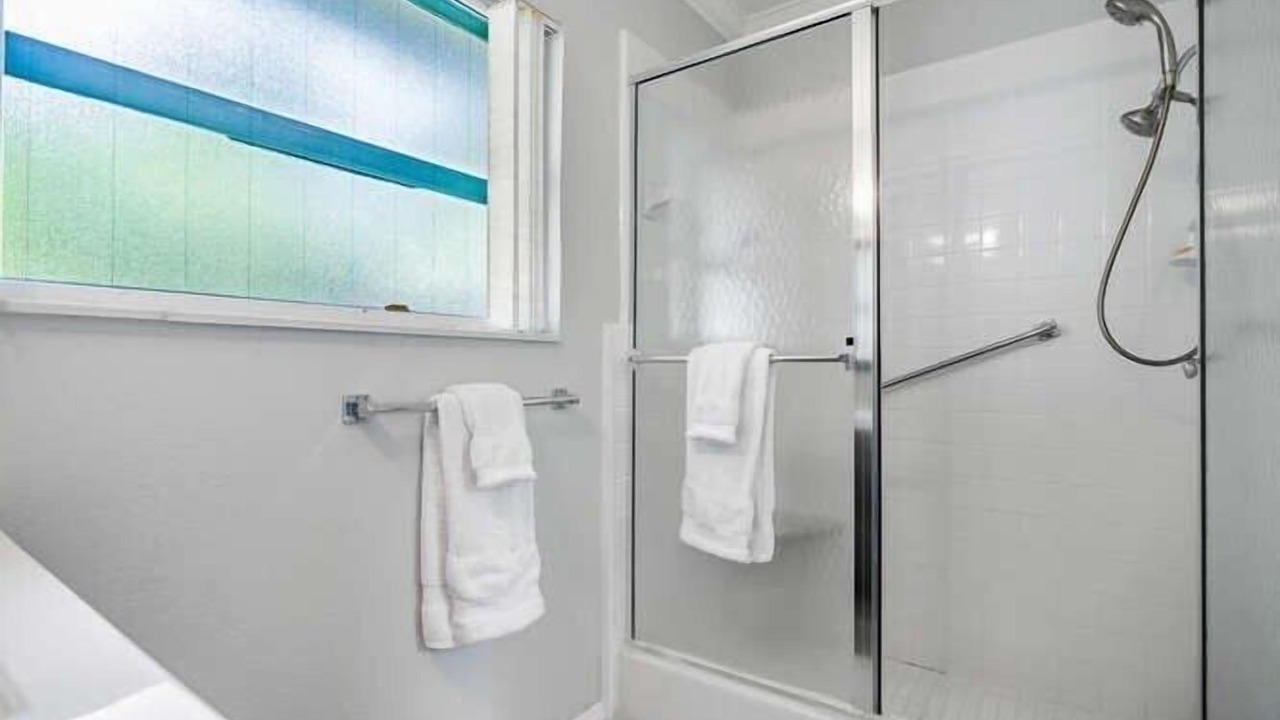 Photo of Bathroom in Harbor Beach