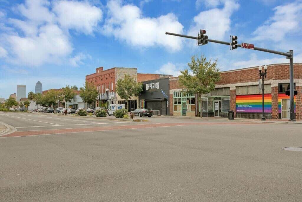 Photo of Others in Springfield