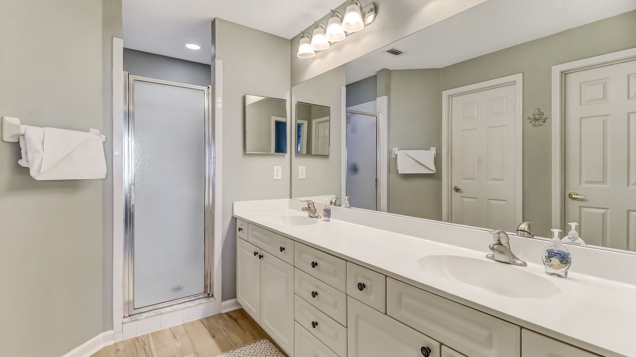 Photo of Bathroom in Fernandina Beach