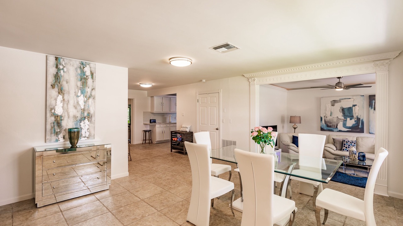 Photo of Livingroom in Naples Park