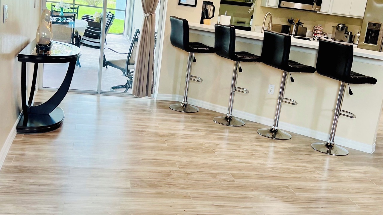 Photo of Kitchen in Crescent Lakes
